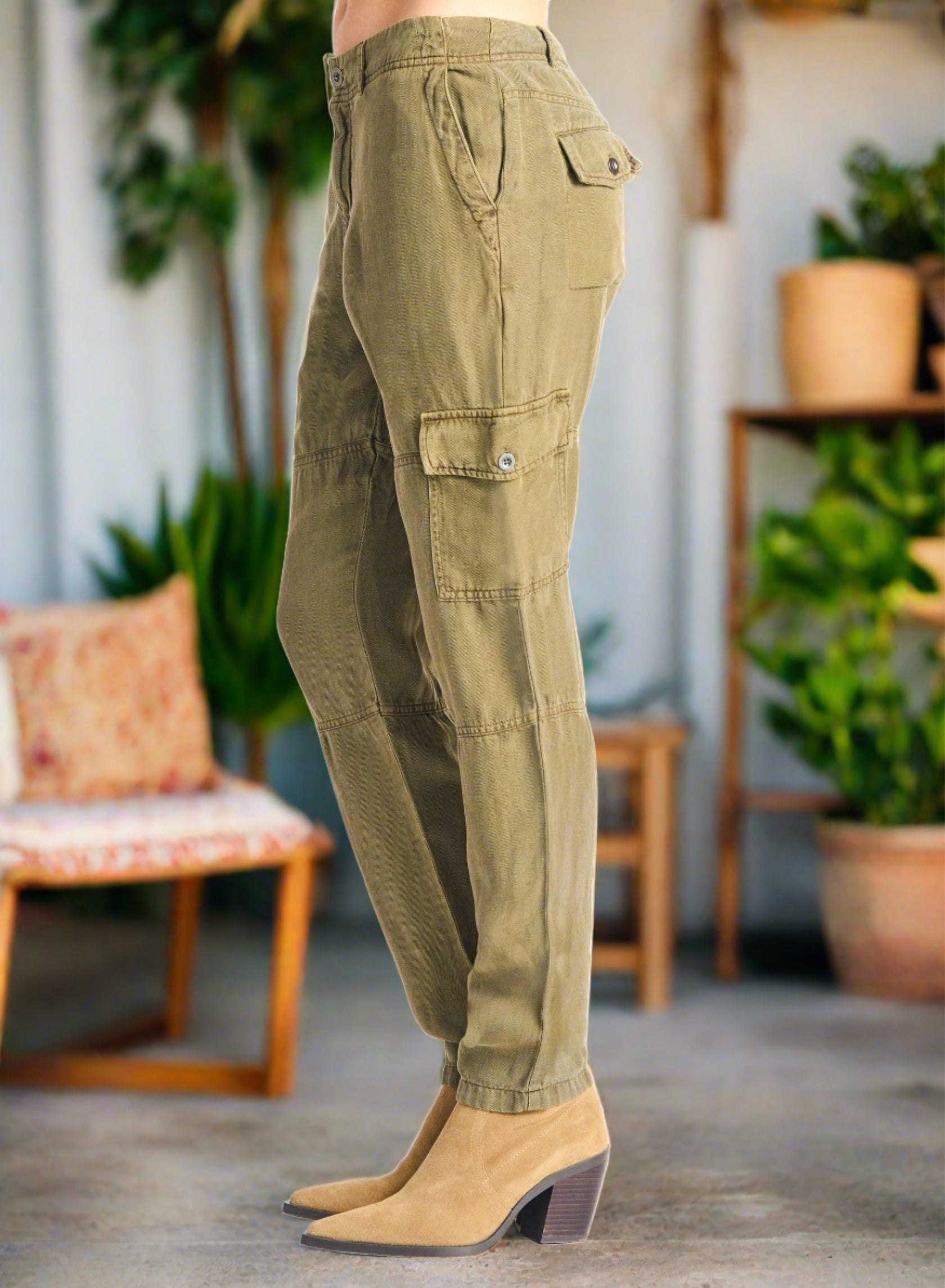 Fashion women's straight leg cargo pants